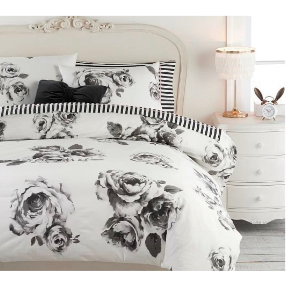 New Pottery Barn Bed Of Roses Standard Pillow Sham